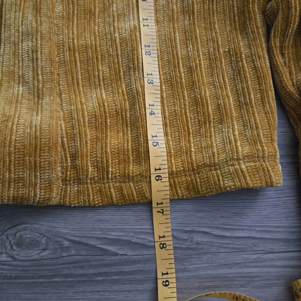 Gold chenille cropped sweater cardigan - Picture 7 of 7